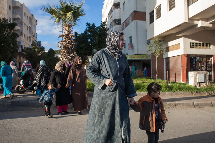 INVISIBLE MOTHERS