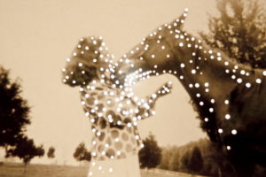 Amy Friend, Dare alla luce.