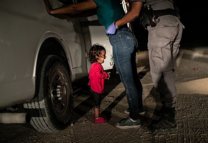 John Moore, Getty Images, Crying Girl on the Border 