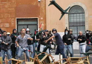 Francesco Polacchi in una manifestazione di Casapound a roma. (Foto: Zucchi - da Dinamopress)